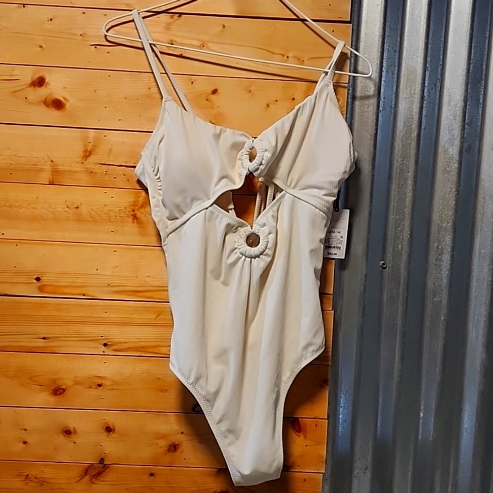 Shade & Shore White One-Piece Plunging Swimsuit SIZE Large New